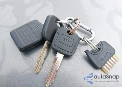 2002 Ford F-150 Lariat/Xlt z USA, uszkodzony, nr VIN 1FTRW07LX2KC53615